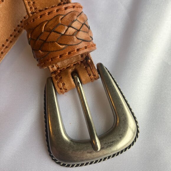 Liz Claiborne Genuine Leather Belt - Picture 5 of 10